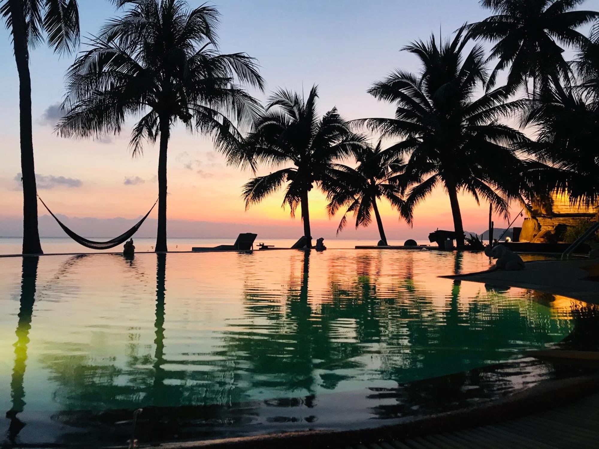 เฟิร์ส วิลล่า บีช รีสอร์ท บ้านใต้ ภายนอก รูปภาพ
